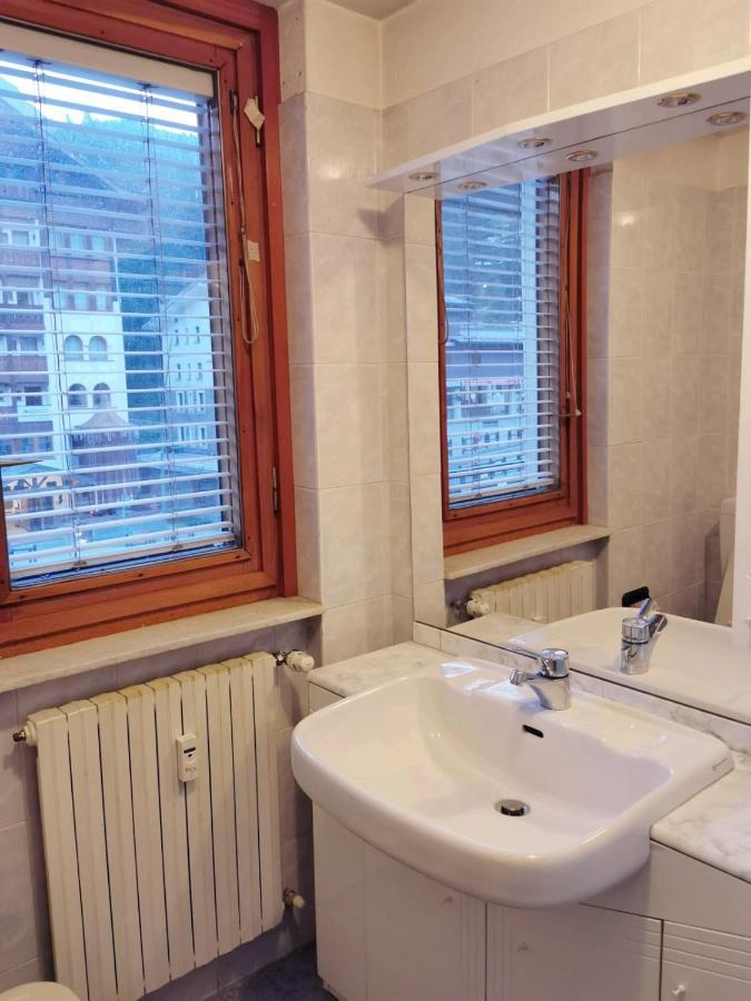 Homey Apartment In The Heart Of Cervinia Breuil-Cervinia Bagian luar foto
